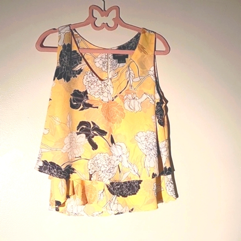 Liz Claiborne Woman's Yellow, Black & White Floral Sleeveless Blouse, Size: M